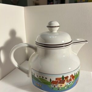 Villeroy & Boch Village Scene Teapot - White and Multicolor